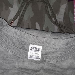 Pink thermal shirt and army camouflage  leggings